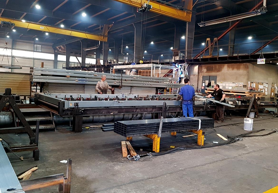 Chaîne de fabrication dans l'usine de BCI